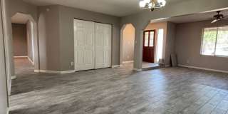Single family home, 2 car garage Gallery 7