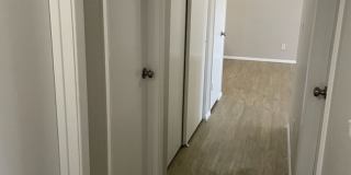 MOVE IN SPECIAL IN TEMPE: NEAR ASU Gallery 26