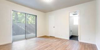 524 N Woods Gallery 14