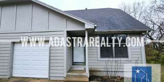 Beautiful Updated Duplex in Grandview-Available NOW!! Gallery 3