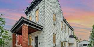 907 Columbia St Gallery 1