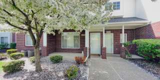 Beautiful Ranch 2 bed/2 bath Condominium Gallery 1