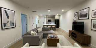 Remi Downtown Gallery 7