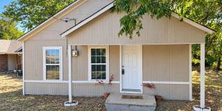Charming Weatherford Dollhouse – Updated, Move-In Ready & Full of Character! Gallery 1