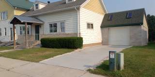 418 Manitowoc Street Gallery 1