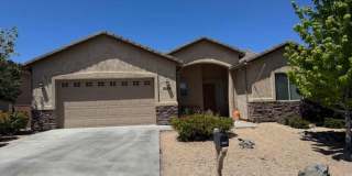 Gorgeous 3-bedrooms, 2-baths home located in Willow Hills! "In Prescott" Gallery 1