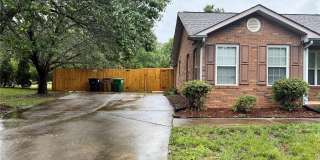 2809 Faircroft Way Gallery 1