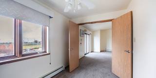 Oakland Pointe Gallery 27