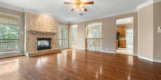 Spacious 2 Story 5 Bedroom , 4 full bathrooms located in Stone Oak! Spacious 2 Story 5 Bedroom , 4 full bathrooms located in Stone Oak! Gallery 8