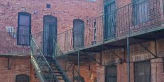 513 E FATHER RAHM Avenue Gallery 1