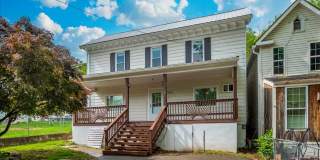 Walk to the Potomac River, Appalachian Trail, Great American Rail Trail, and the C&O National Historic Park. Gallery 1