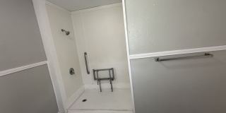 2 Bed House w/ Ramp Access and Fenced in Back Yard + Walk In Shower Gallery 13