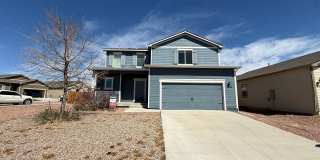 3 Bed 3 Bath Home Minutes Away from Ft. Carson, Peterson SFB , & Schriever SFB!! Gallery 1