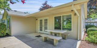 Discover Your Corvallis Escape: Near the River, Trails, and Parks Gallery 5