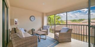 **2 + Den Condo - 1 Car garage - Fully Furnished - Short Term Lease (5.11 - 11.30) ** Gallery 5