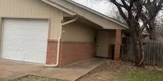 2 Bed, 2 Bath Duplex in Mountain View Area Gallery 1