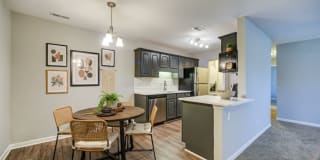 Triangle Park Apartments Gallery 12