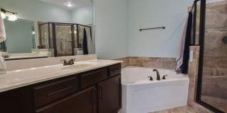Pet Friendly Three Bedroom! Gallery 10