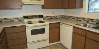 985 Lewis Avenue #7 Gallery 2