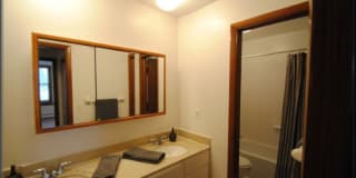 Lynwood Pointe Apartments Gallery 6