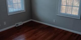 Charming 3 bedroom near Washburn University. Gallery 15