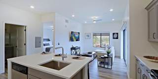 475 N 9TH Street Gallery 18