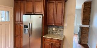 2 Bedroom, 1 Bath Townhome in trendy Lawrenceville. Convenient! Gallery 4