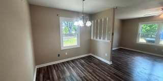 5523 Livingston ~ University Estate Gallery 14