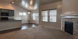 Comfortable Kuna Living with a Serene, Private Backyard! Gallery 6