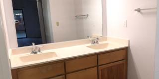 AVAILABLE FOR MOVE IN ON 8/1/26 -  RECENTLY RENOVATED 3 BED, 2 BATH 1 STORY ON LARGE CORNER LOT Gallery 14