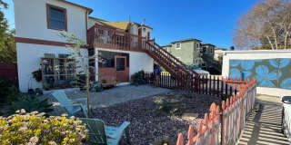 Charming 2BR Upper-Level Home with Park Views in University Heights Charming 2BR Upper-Level Home with Park Views in University Heights Gallery 1