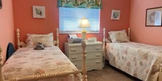 Bring your dog!  2 bedroom, 2 bath, Single family home in South Venice Gallery 26