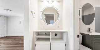 107 Manganese Street Gallery 19