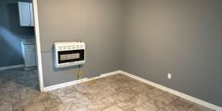 Newly Refreshed 1 bedroom 1 bathroom Duplex - $99 Move In Special Gallery 5
