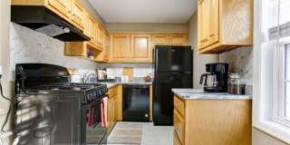 Amenities and Utilities included Richmond Condo Near VCU and UR Gallery 10