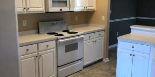 Available July 14, 2026 – 4 Bedroom Home in Navarre! Gallery 6