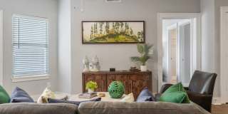 Peninsula at Buckhead Gallery 34