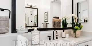 9001 Ventura Street Gallery 72