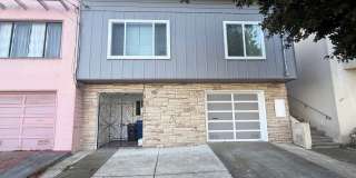 Remodeled 4BR/2BA Home w/ Dual Kitchens + New Appliances — Daly City Gallery 1