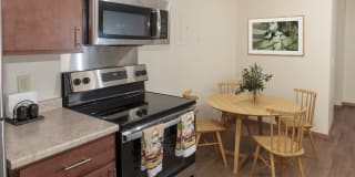 River 10 Apartments Gallery 11