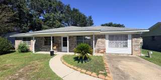 Single Family home in Bay St Louis Gallery 1