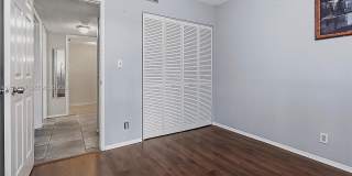 3083 N Oakland Forest Dr Gallery 24