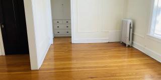 708 Seward Street Gallery 6