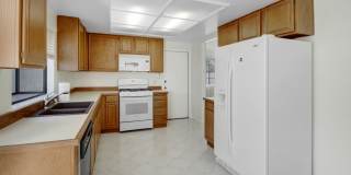 Coming Soon! Your Dream Rental in the Desirable 'Dearborn Grove' Community! Gallery 10