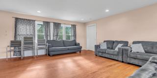 872 Red Oaks Drive Gallery 2