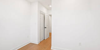 1529 ISHERWOOD Street NE Gallery 14