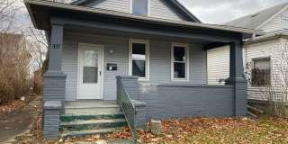 1230 Summit St. - Two Bedroom Home w/Updated Kitchen *UPCOMING* (Not Showable Yet) Gallery 1