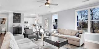 1395 Marion Street SE Gallery 10