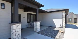 1495 Oxbow Gallery 4