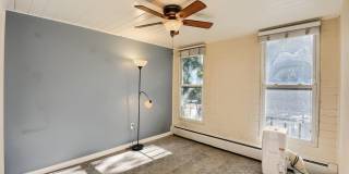 2 Bedroom condo in Denver Gallery 12